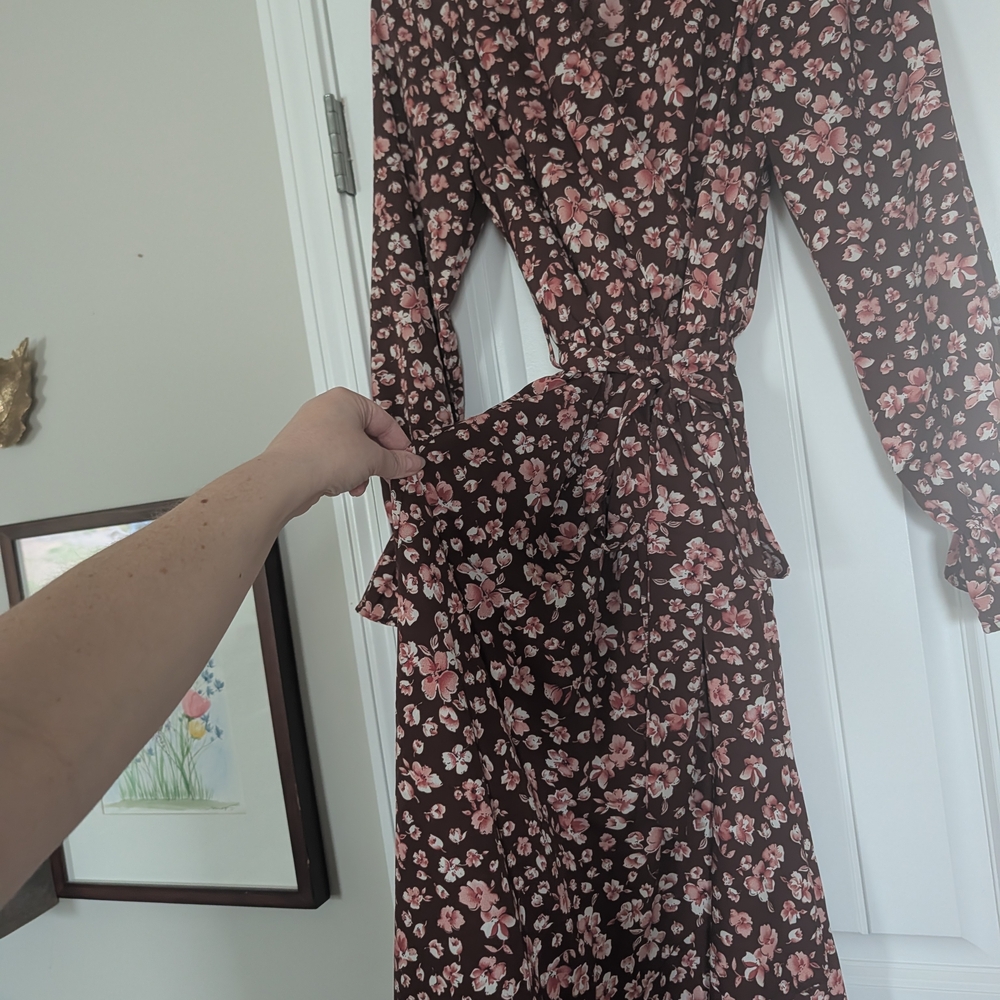 Chic Floral Wrap Dress